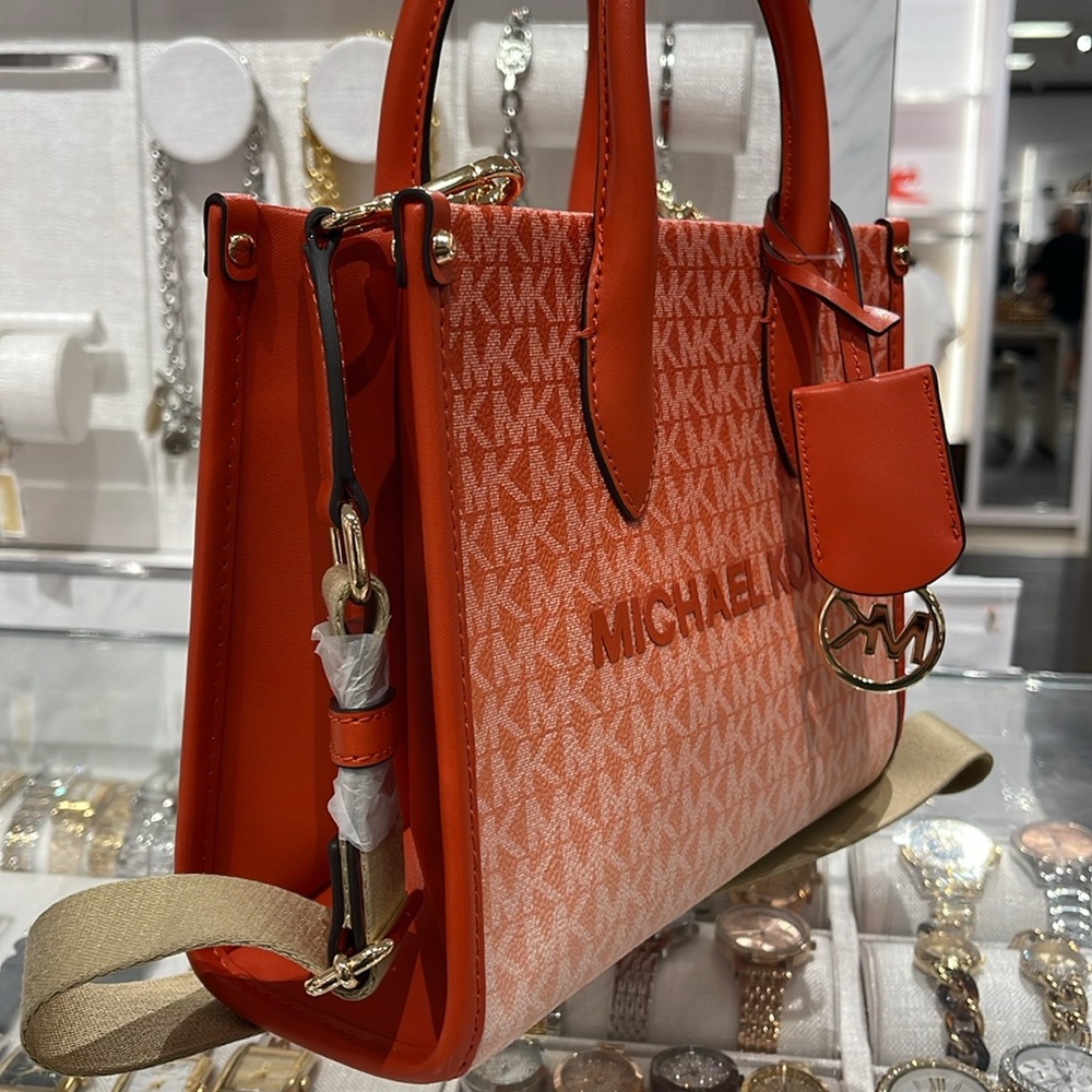 Michael Kors Mirella Small Ombré Signature Logo Crossbody XBODY Shopper Bag
NWT - Picture 9 of 16